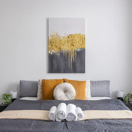 Exclusive & Grand W' 4bedrm, 3bathrm Budapest