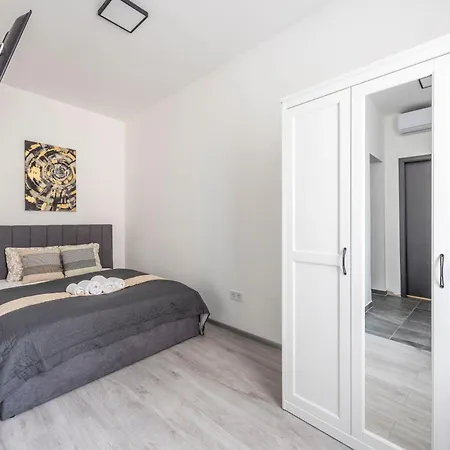 Exclusive & Grand W' 4bedrm, 3bathrm Lejlighed Budapest